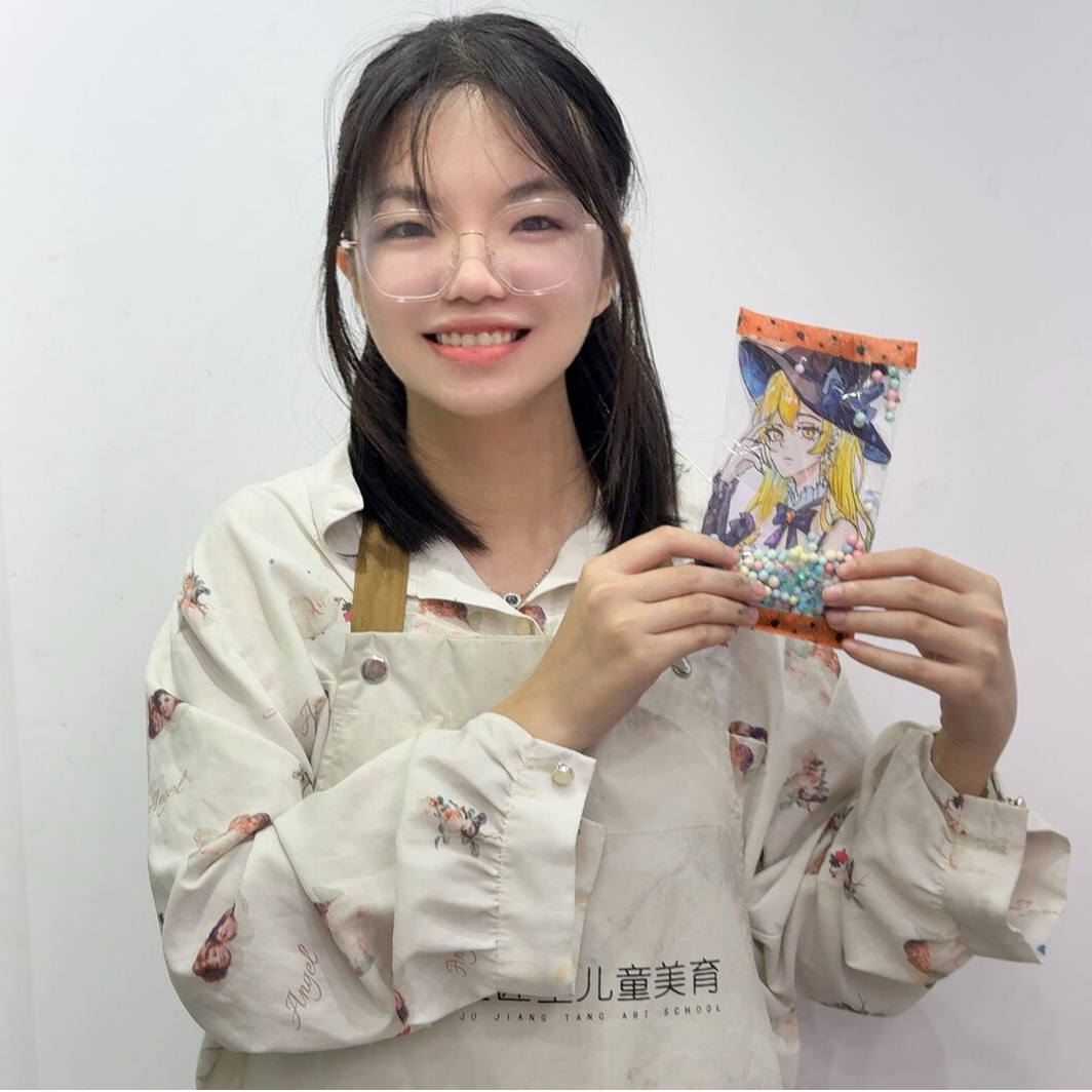 梁嘉琪（桃子老师）