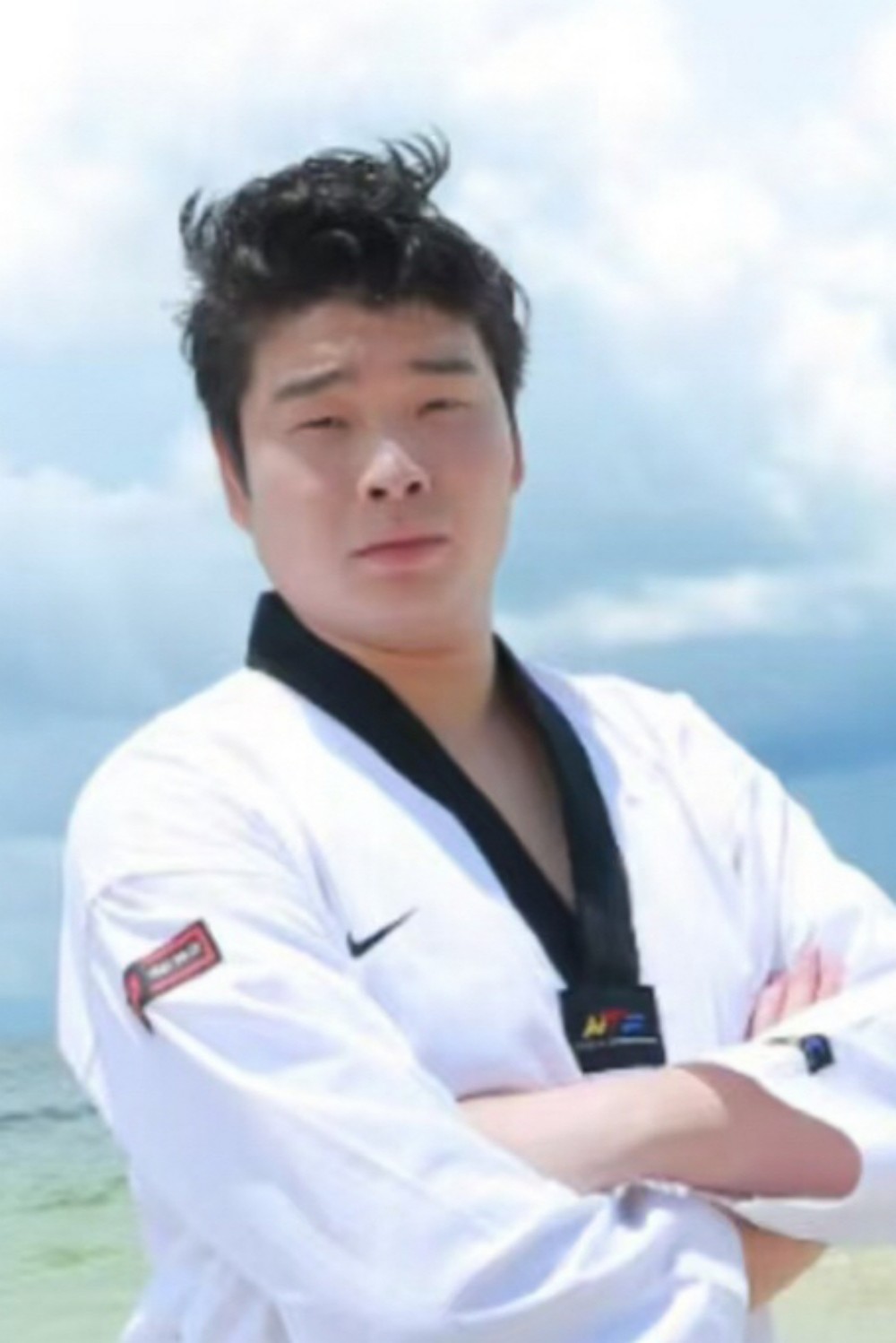 卓扬丰